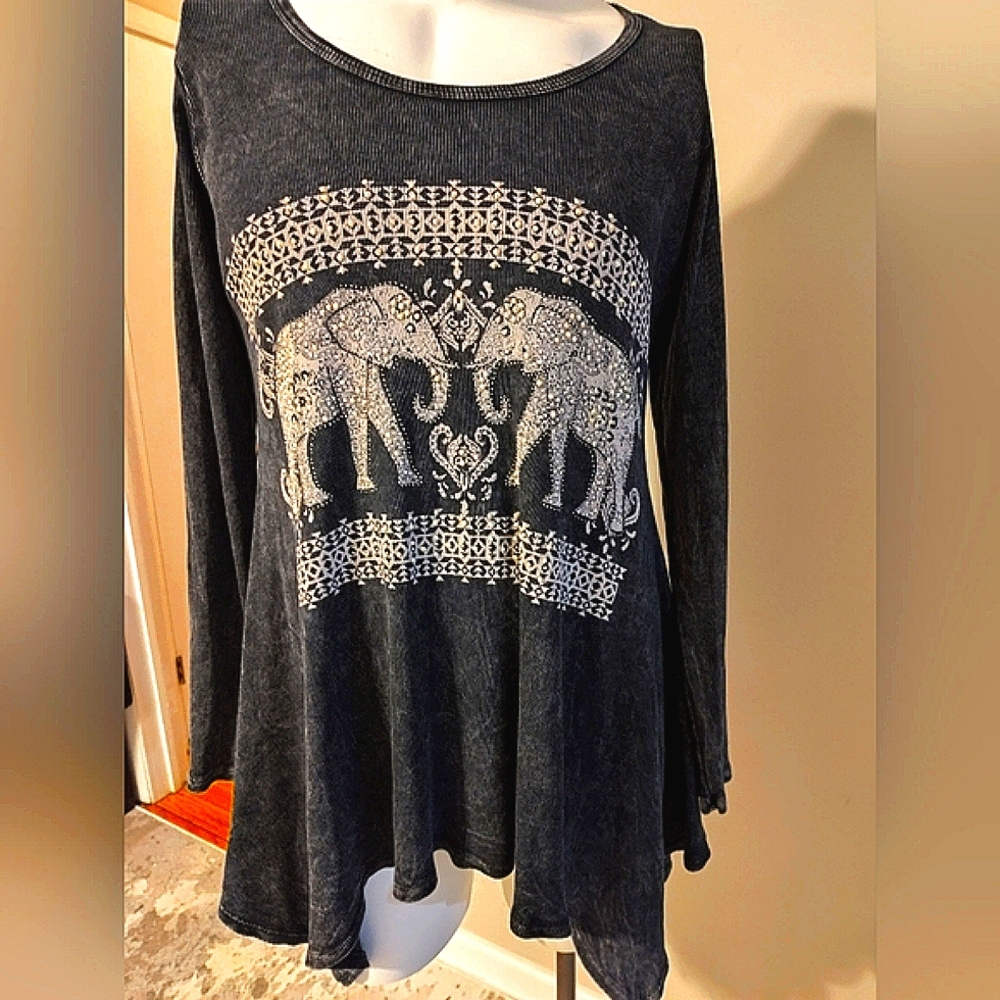 2XL 100% Cotton, Silver Gray Graphic Long Sleeve Tunic